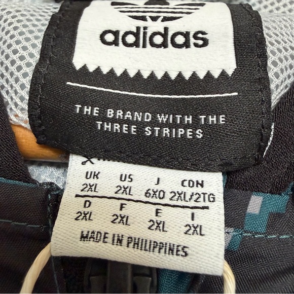 NWT Men’s 2XL Adidas Black and Teal Patterned Windbreaker Front Zip - Picture 4 of 8